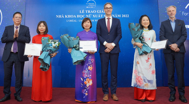 3 nhà khoa học nữ xuất sắc được L’Oréal - UNESCO vinh danh là ai? 3 nha khoa hoc nu xuat sac duoc L’Oreal - UNESCO vinh danh la ai?