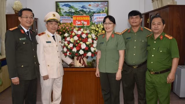 Giam doc Cong an Quang Nam duoc thang ham thieu tuong