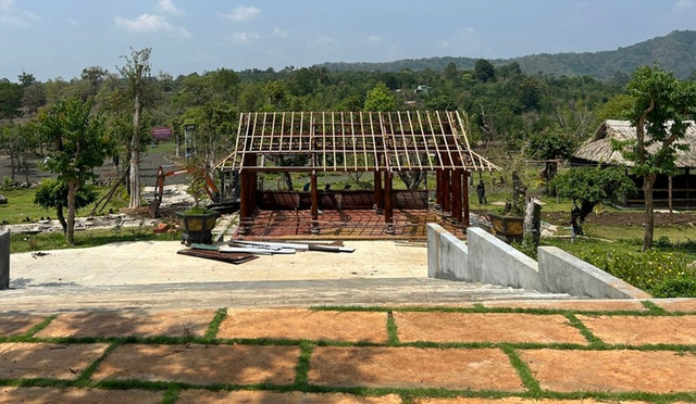 Hình ảnh tháo dỡ loạt công trình trái phép của giám đốc công ty Đoàn Thành Đắk Lắk - Hình 14 Hinh anh thao do loat cong trinh trai phep cua giam doc cong ty Doan Thanh Dak Lak-Hinh-14