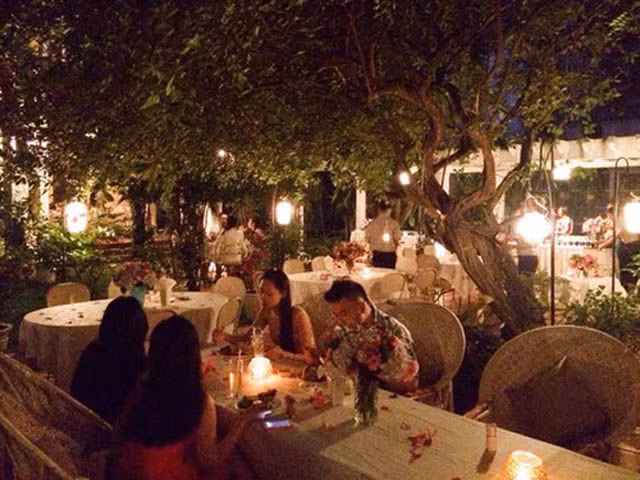 Choang ngop voi co ngoi cua gia toc giau nhat Viet Nam-Hinh-4