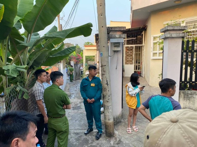 Cháy nhà ở Sài Gòn, 5 người chết thảm lúc rạng sáng 27 Tết Chay nha o Sai Gon, 5 nguoi chet tham luc rang sang 27 Tet