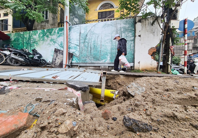Dân khổ sở khi dự án mở rộng phố Vũ Trọng Phụng quá chậm tiến độ - Hình 9 Dan kho so khi du an mo rong pho Vu Trong Phung qua cham tien do-Hinh-9