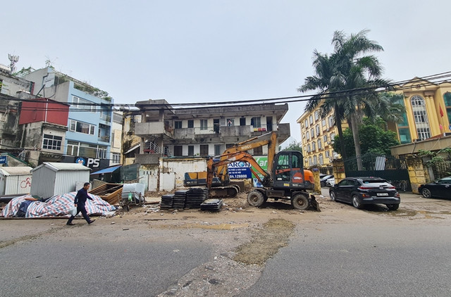 Dân khổ sở khi dự án mở rộng phố Vũ Trọng Phụng quá chậm tiến độ - Hình 3 Dan kho so khi du an mo rong pho Vu Trong Phung qua cham tien do-Hinh-3