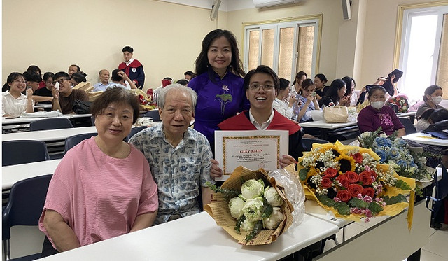 Từ học sinh dốt nhất lớp tới... giành học bổng tiến sĩ Mỹ - Hình 2 Tu hoc sinh dot nhat lop toi... gianh hoc bong tien si My-Hinh-2