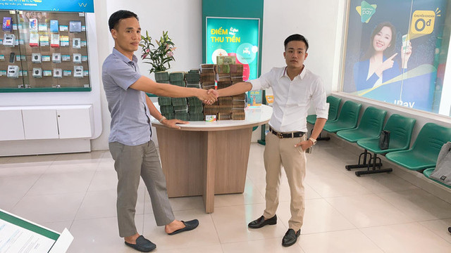 Sim 'khủng' 0977777777 về tay đại gia, chốt giá 15 tỷ đồng? Sim 'khung' 0977777777 ve tay dai gia, chot gia 15 ty dong?