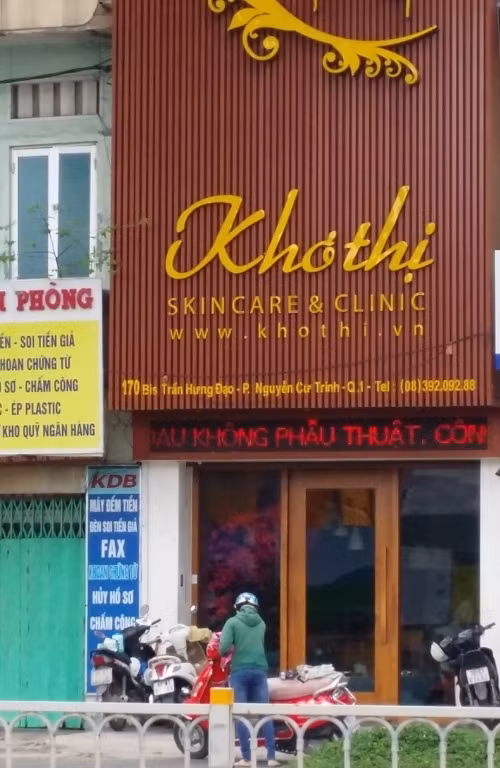 Tham my vien Kho Thi lien tuc dinh sai pham trong nhieu nam: Biet gi ve ba giam doc hoa hau giau co?-Hinh-4