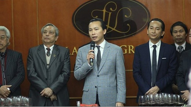 Thoái vốn trước khi công bố 9 dự án Lã Vọng sai phạm, đại gia Lê Văn Vọng có chịu trách nhiệm? - Hình 2 Thoai von truoc khi cong bo 9 du an La Vong sai pham, dai gia Le Van Vong co chiu trach nhiem?-Hinh-2