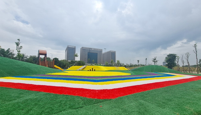 Cận cảnh tiến độ công trình công viên lớn nhất quận Nam Từ Liêm - Hình 7 Can canh tien do cong trinh cong vien lon nhat quan Nam Tu Liem-Hinh-7