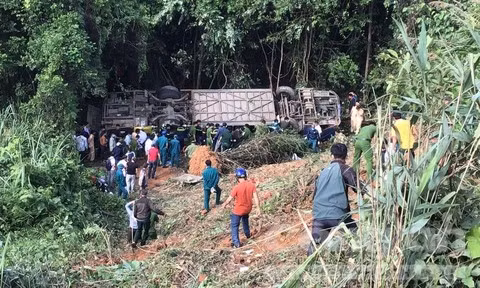 Hien truong vu xe khach lao xuong deo khien 6 nguoi tu vong o Kon Tum