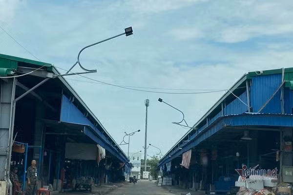 Sau ky luat khien trach, Chu tich quan bi dieu chuyen lam pho giam doc so-Hinh-3