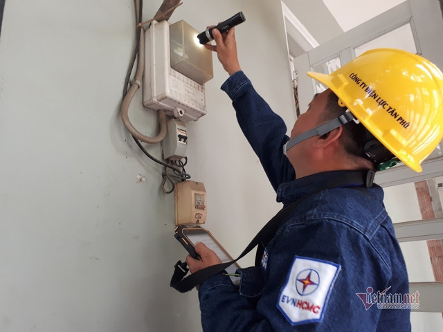 Đại gia bỏ tỷ USD làm điện giá đắt, bán ai đủ sức mua - Hình 2 Dai gia bo ty USD lam dien gia dat, ban ai du suc mua-Hinh-2