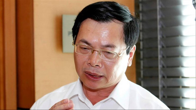 Cựu Bộ trưởng Vũ Huy Hoàng 'đá bóng' trách nhiệm cho thứ trưởng ra sao? Cuu Bo truong Vu Huy Hoang 'da bong' trach nhiem cho thu truong ra sao?