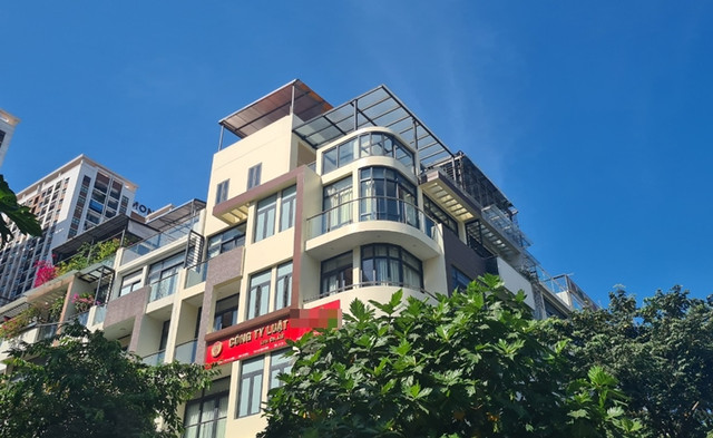 Cận cảnh 'chuồng cọp' quây kín khu biệt thự liền kề HD Mon City triệu đô - Hình 9 Can canh 'chuong cop' quay kin khu biet thu lien ke HD Mon City trieu do-Hinh-9