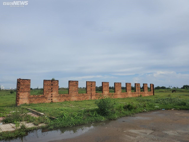 Ben trong du an nghin ty Vuon Phuong Hoang thanh bai chan bo o Phu Yen-Hinh-2