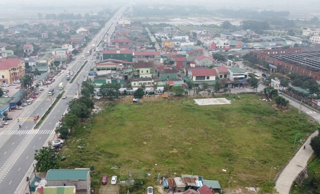 Công thương Miền Trung bỏ hoang gần 10.000m2 đất vàng - Hình 3 Cong thuong Mien Trung bo hoang gan 10.000m2 dat vang-Hinh-3