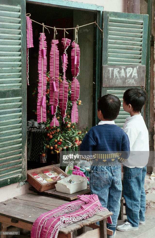 Tết Nguyên đán Việt Nam 50 năm trước như thế nào? - Hình 8 Tet Nguyen dan Viet Nam 50 nam truoc nhu the nao?-Hinh-8