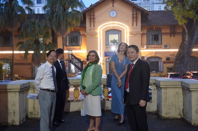 Ton vinh dong gop cua nha khoa hoc voi rung, bien doi khi hau-Hinh-13
