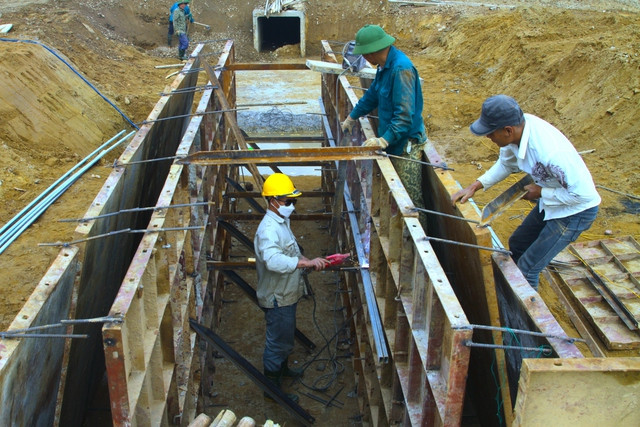 Cận cảnh công trường đại lộ nghìn tỷ Vinh - Cửa Lò - Hình 9 Can canh cong truong dai lo nghin ty Vinh - Cua Lo-Hinh-9
