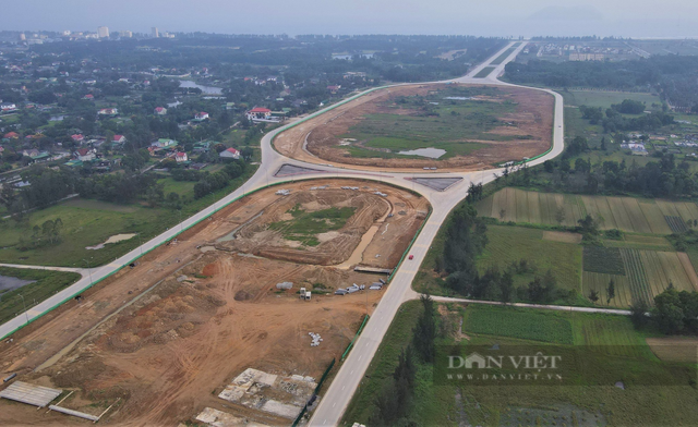 Cận cảnh công trường đại lộ nghìn tỷ Vinh - Cửa Lò - Hình 2 Can canh cong truong dai lo nghin ty Vinh - Cua Lo-Hinh-2