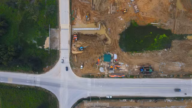 Can canh cong truong dai lo nghin ty Vinh - Cua Lo-Hinh-14