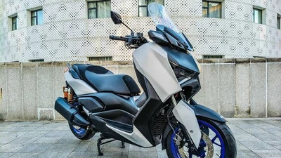 Xe ga 300cc "nhái y chang" Yamaha XMAX 300, giá chỉ 96 triệu đồng
