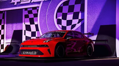 Lynk & Co 03+ TCR giá 5,2 tỷ đồng "cháy hàng" trước ngày mở bán