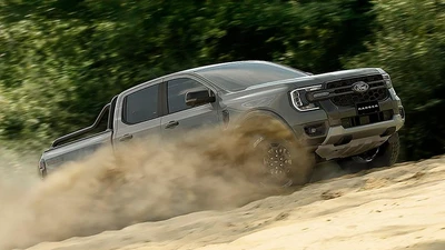 Ford Ranger 2026 ra mắt bản đặc biệt Wolftrak, khai tử máy dầu Bi-Turbo