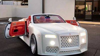 Ngắm Rolls-Royce Dawn có bản độ cực dị cho đại gia Dubai