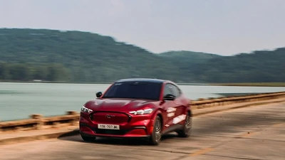 Ngắm Ford Mustang Mach-E chính hãng Việt Nam, giá 2,599 tỷ đồng