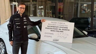 Xe sedan Skoda lập kỷ lục chạy 2.831 km chỉ với một bình dầu