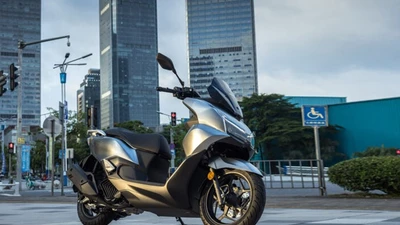 Honda NWT150 – siêu xe ga công nghệ xịn sò, hỗ trợ cả radar