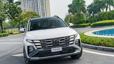 Hyundai Tucson giảm 58 triệu tháng 12/2025, quyết "khô máu" với tân binh