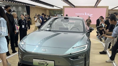Chi tiết Toyota bZ7 – sedan điện cỡ S-Class, động cơ Huawei chạy 700km/sạc