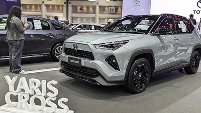 Toyota Yaris Cross HEV NightShade tiết kiệm xăng "bằng xương, bằng thịt"