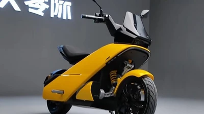 Scoox Zero X7 - xe máy điện độc đáo với hệ thống hub-center steering