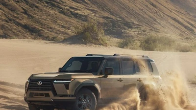 Triệu hồi hàng loạt xe Toyota và Lexus do lỗi camera lùi