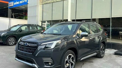 Subaru Forester VIN 2024 tiếp tục giảm giá hơn 300 triệu đồng