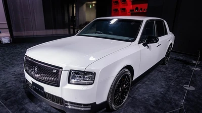 Toyota Century 2026 ra mắt - nâng cấp công nghệ, tăng giá mạnh