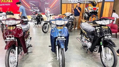 Mục sở thị xe máy Honda Dream NCX 2026 mới về Việt Nam