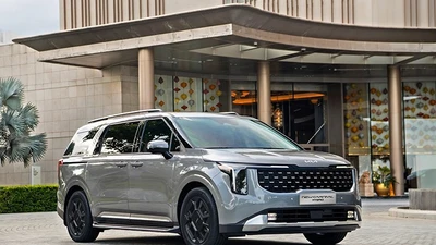 Kia thêm bản Carnival Premium Hybrid mới tại việt Nam, từ 1,539 tỷ đồng