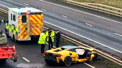 Siêu xe Lamborghini Temerario đầu tiên trên thế giới gặp tai nạn nát đầu