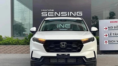 Honda CR-V đang được giảm đến hơn 120 triệu đồng để xả hàng tồn