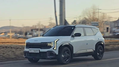 Kia Seltos thế hệ mới lăn bánh ngoài đời thực