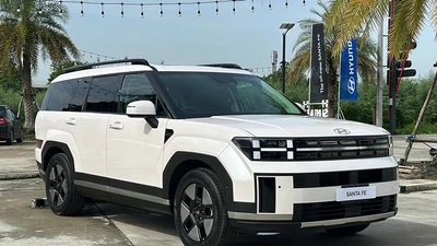 Đại lý nhận cọc Hyundai SantaFe bản Hybrid, khoảng hơn 1,3 tỷ đồng