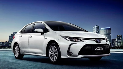 Ra mắt Toyota Corolla Altis hybrid 2026 bản "giá mềm", chỉ 750 triệu đồng