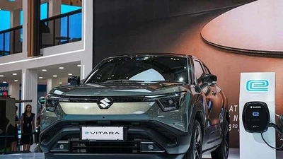 Suzuki e Vitara 2026 chào bán tới 1,17 tỷ đồng, chưa kèm sạc