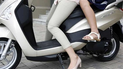 Quên gạt chân chống xe máy, bị phạt cao nhất tới 14 triệu đồng