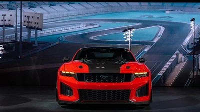 "Soi" Ford Mustang Dark Horse SC 2026 vừa chính thức ra mắt