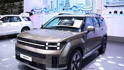 Hyundai SantaFe Hybrid 2026 thêm bản Inspiration, giá từ hơn 1,2 tỷ