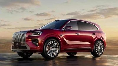 8X mới của Zeekr lộ diện, thiết kế đẹp như xe siêu sang Rolls-Royce